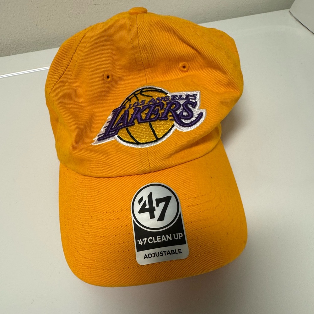 47 Brand Lakers Snap Back Gold Cap
